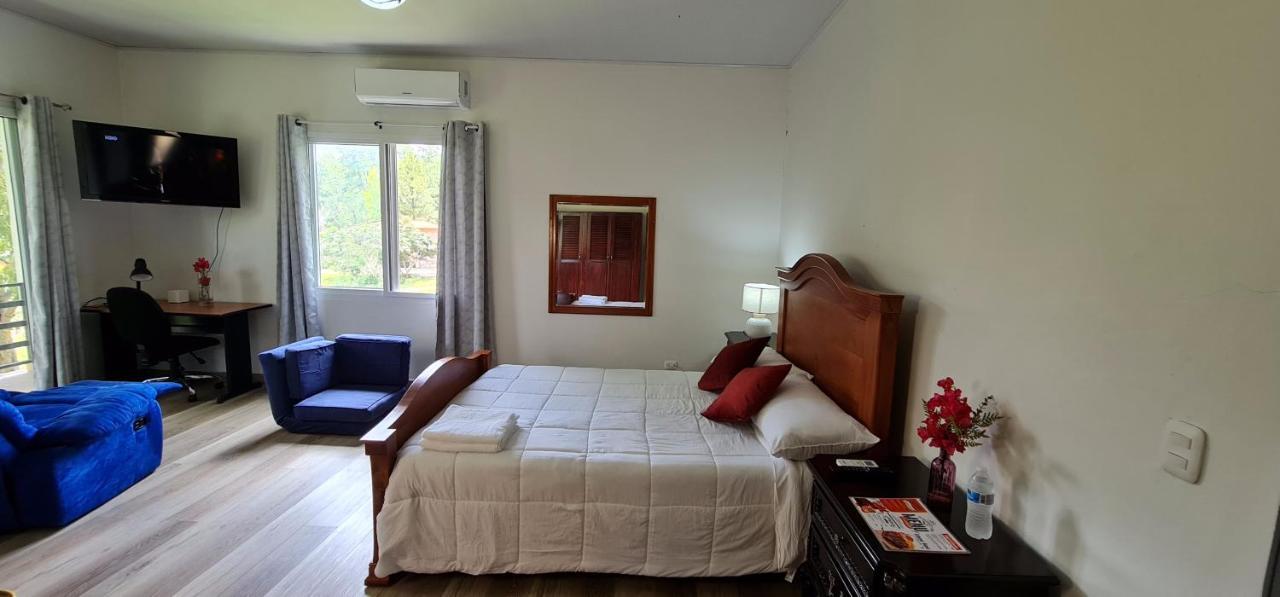 Hotel, Cocoview ואייה דה אנחלס מראה חיצוני תמונה